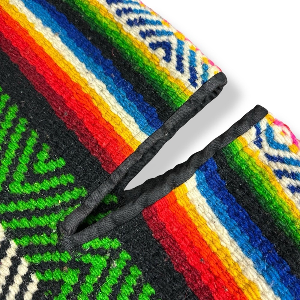Vintage Mexican Serape Poncho Large Heavy  Textile Woven Wool 70x74‎ w/ Fringe - Picture 11 of 13